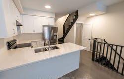 50 Baynes Way 5, Bradford West Gwillimbury, ON L3Z 4M4