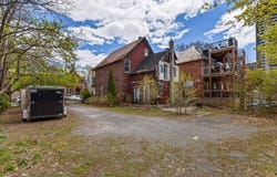 155 Rue Champlain, Gatineau (Hull), QC J8X 3R3