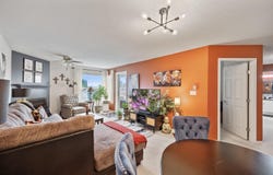 280 Dogwood St S 402, Campbell River, BC V9W 6Y7