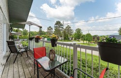 350 Rue Bullard, Magog, QC J1X 3N5