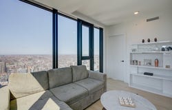 1210 Rue Jeanne-Mance 5519, Montréal (Ville-Marie), QC H2X 1M1