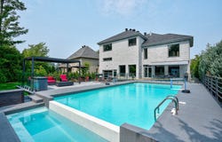 37 Rue de l'Estoril, Candiac, QC J5R 6T5