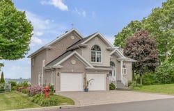 700 Rue de Bois-Guillaume, Lévis (Desjardins), QC G6V 8V2