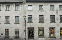 20 Rue St-Paul O. 201, Montréal (Ville-Marie), QC H2Y 1Y7