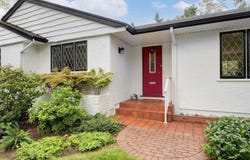 3539 Plymouth Rd, Oak Bay, BC V8P 4X7
