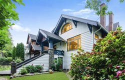 2780 W 24th Avenue, Vancouver, BC V6L 1R1