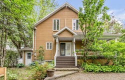 1690 Rue des Épinettes-Rouges, Québec (La Haute-Saint-Charles), QC G3G 2L4