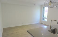 1555 Bloor Street W 4, Toronto, ON M6P 1A5