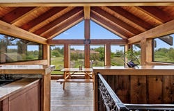 818 Knight Rd, Comox, BC V9M 3T2