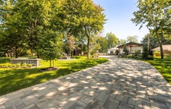 1745 Rue des Roses, Carignan, QC J3L 5C3