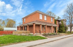 190 John Street N, Arnprior, ON K7S 2N9