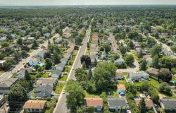 1840 Ch. Du Tremblay, Longueuil (Le Vieux-Longueuil), QC J4N 1C3