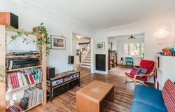 895 Rue St-Jacques, Longueuil (Le Vieux-Longueuil), QC J4H 3E1