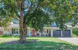 3 Mohawk Crescent, Qualicum - Bruce Farm - Greenbelt and Area, ON K2H 7G7