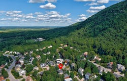 711 Rue des Colibris, Mont-Saint-Hilaire, QC J3H 6C9