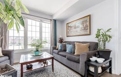 246 Penetanguishene Rd 6, Barrie, ON L4M 7C2