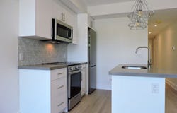 1555 Bloor Street W 4, Toronto, ON M6P 1A5