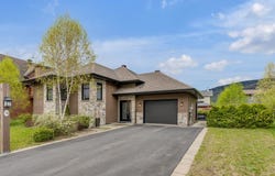 74 Rue De Coubertin, Saint-Ferréol-les-Neiges, QC G0A 3R0