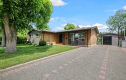 8 Greenwich Avenue, Cityview - Parkwoods Hills - Rideau Shore, ON K2E 5E6