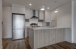 6080 Place des Cageux 711, Sainte-Catherine, QC J5C 0E1