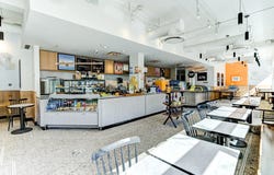 3801 3805 Boul. St-Laurent, Montréal (Le Plateau-Mont-Royal), QC H2W 1X9