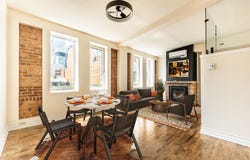 460 Rue St-Jean 501, Montréal (Ville-Marie), QC H2Y 2S1