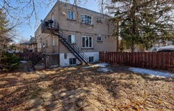 453 455 12e Avenue, Laval (Laval-des-Rapides), QC H7N 4B9