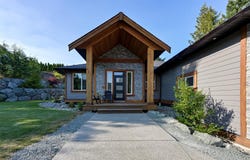 847 Bucktail Rd, Mill Bay, BC V0R 2P1