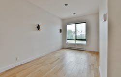 723 Rue Walnut, Montréal (Le Sud-Ouest), QC H4C 3E5