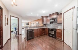 323 4 Avenue 101, Strathmore, AB T1P 1B5