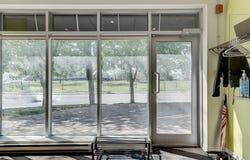 5548 Rue St-Patrick, Montréal (Le Sud-Ouest), QC H4E 1A9