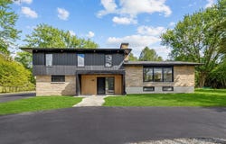 40 Rue Northview, Rosemère, QC J7A 1N2
