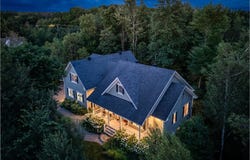 128 Rue des Coprins, Bromont, QC J2L 0M1