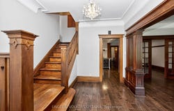 172 Cartier Street N, Ottawa Centre, ON K2P 1K9