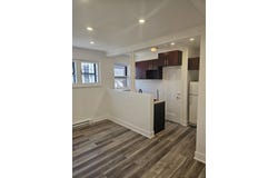 339 Av. Victoria 7, Westmount, QC H3Z 2N1