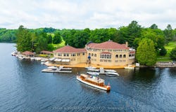 12 Bigwin Island 126, Lake of Bays, ON P0B 1A0