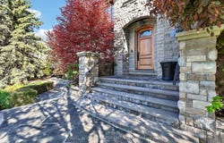 28 Long Hill Drive, Richmond Hill, ON L4E 3M5