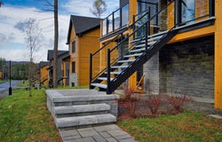 565 Rue Charlie-Forbell, Mont-Tremblant, QC J8E 1G3