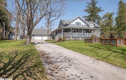 112 Lakeshore Road W, Oro-Medonte, ON L0L 2E0