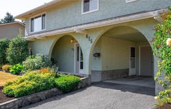 615 Vanalman Ave, Saanich, BC V8Z 3A8