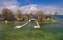 201 Cedar Island Road, Orillia, ON L3V 1T2