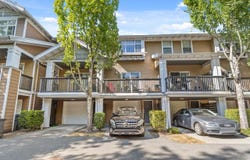 15233 34 Avenue 34, Surrey, BC V3Z 2T7