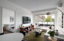 4289 Hastings Street 302, Burnaby, BC V5C 2J5