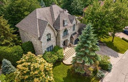8 Rue de Rochefort, Blainville, QC J7B 6B6