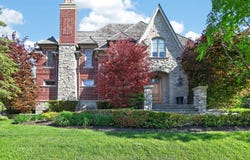 28 Long Hill Drive, Richmond Hill, ON L4E 3M5