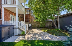 398 Av. Roslyn, Westmount, QC H3Z 2L6