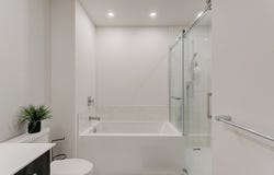 350 Boul. des Cépages 403, Laval (Duvernay), QC H7A 0K1