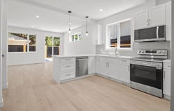 568 Kay St B, Saanich, BC V8Z 2L3