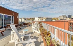 701 Rue Irène 509, Montréal (Le Sud-Ouest), QC H4C 2P2