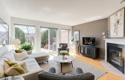 874Z Av. d'Isère, Saint-Lambert, QC J4S 1Z1